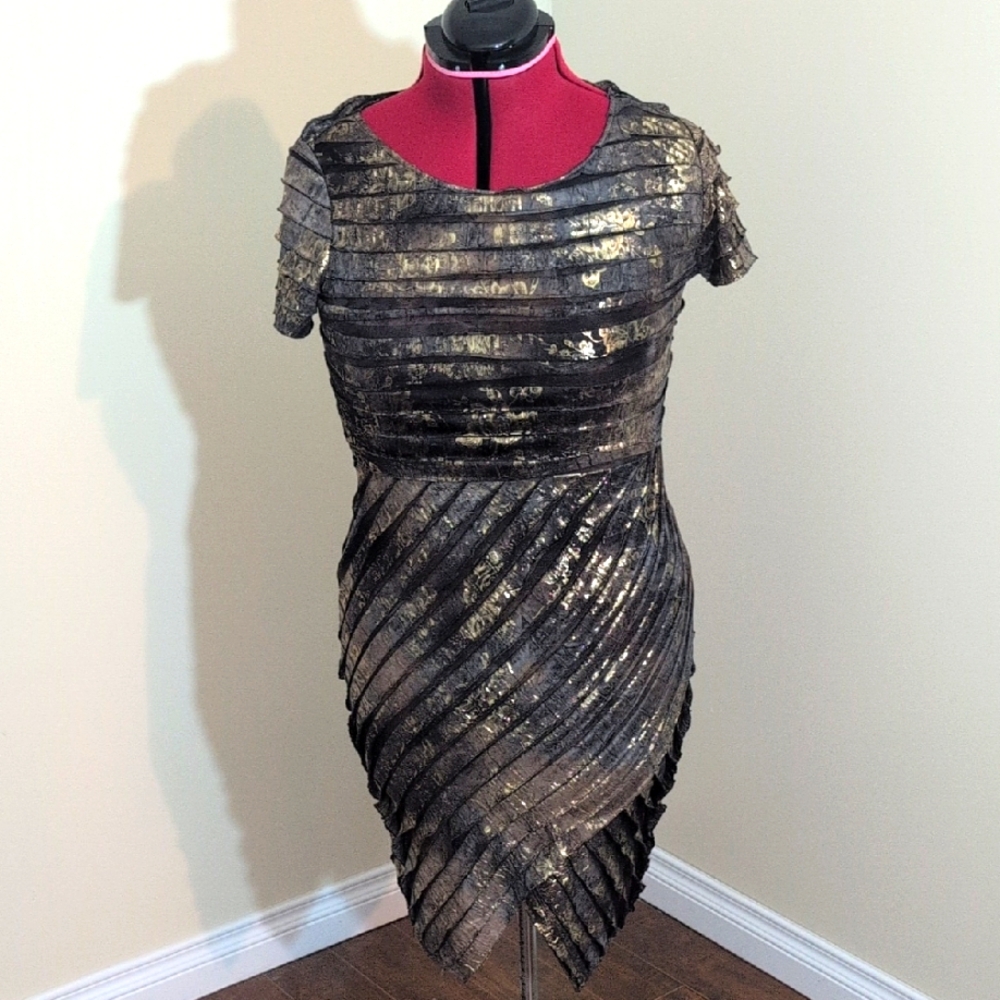 Terra Nostra| NWT Black and Gold Shimmer Semi Sheer Cocktail Dress